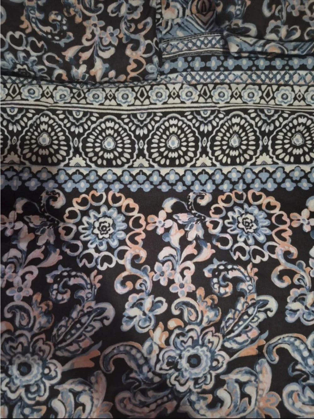 King Size Quilt Set With Shams. Mainstay Very Pretty